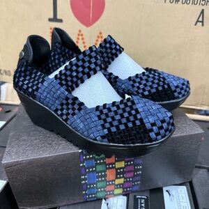 Bernie Mev Lulia Black Velvet/Jeans Shoes US 7 EU 38